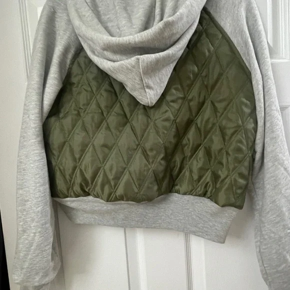 Michael Lauren Quilted Green and Gray Jacket - Picture 2 of 8